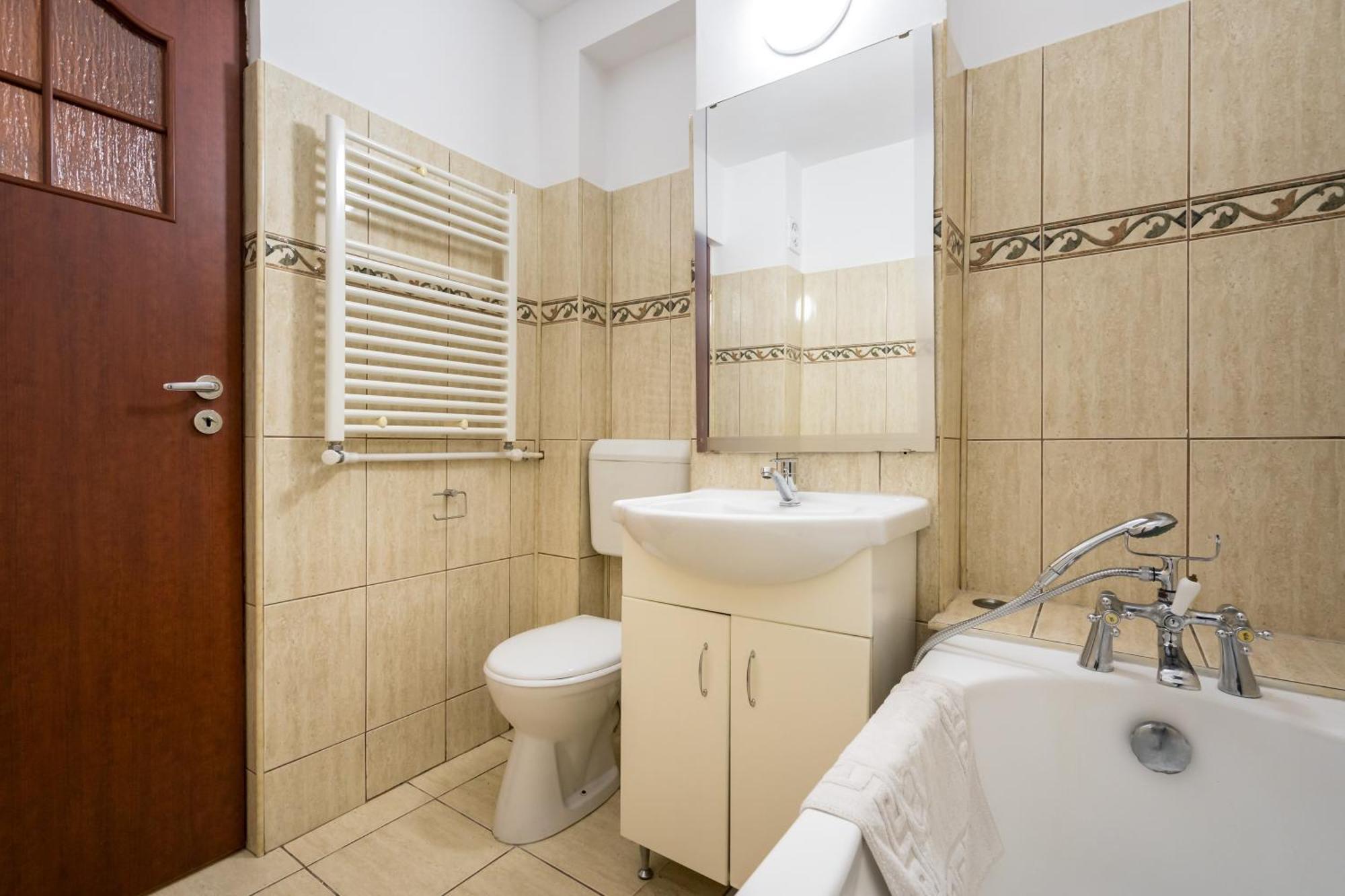 Tranquil Unirii Residence - Elegant & Spacious Living With Parking Steps From Parliament Бухарест Екстер'єр фото