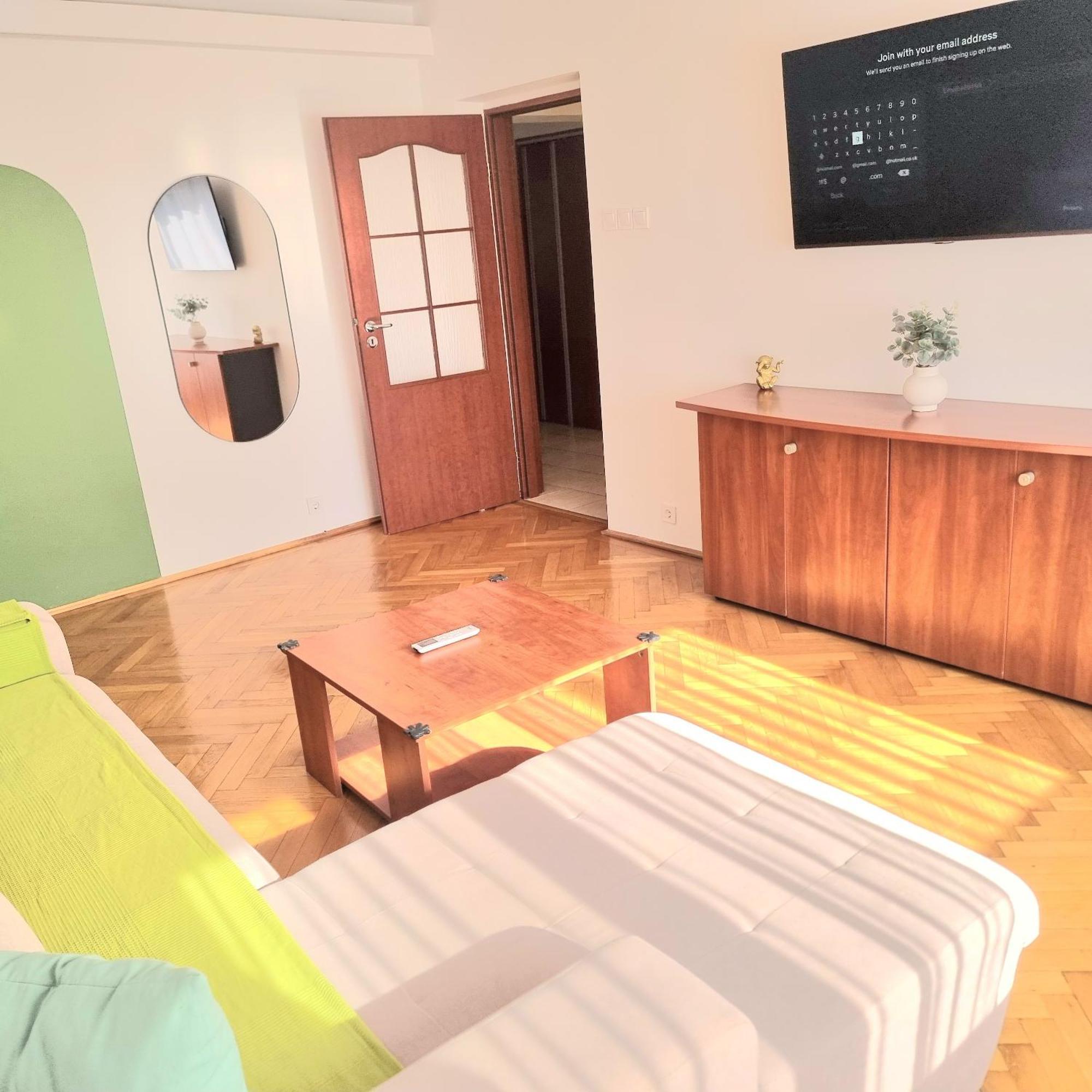 Tranquil Unirii Residence - Elegant & Spacious Living With Parking Steps From Parliament Бухарест Екстер'єр фото